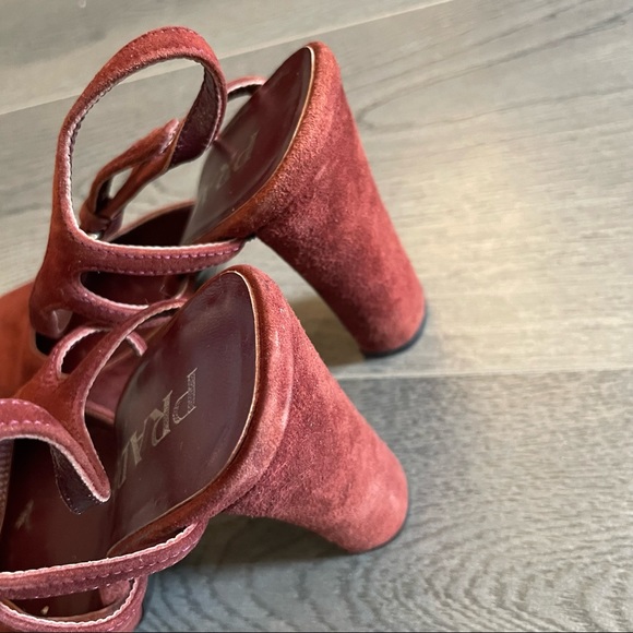 Prada Burgundy suede pumps (Sz 36) - Picture 5 of 15